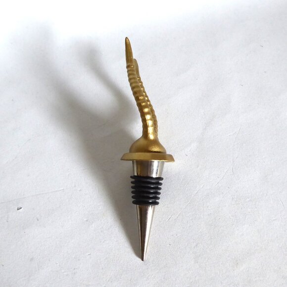 NEW BRASS ANTELOPE DEER HORN WINE BOTTLE STOPPER GOTHIC ODDITY - Picture 4 of 5